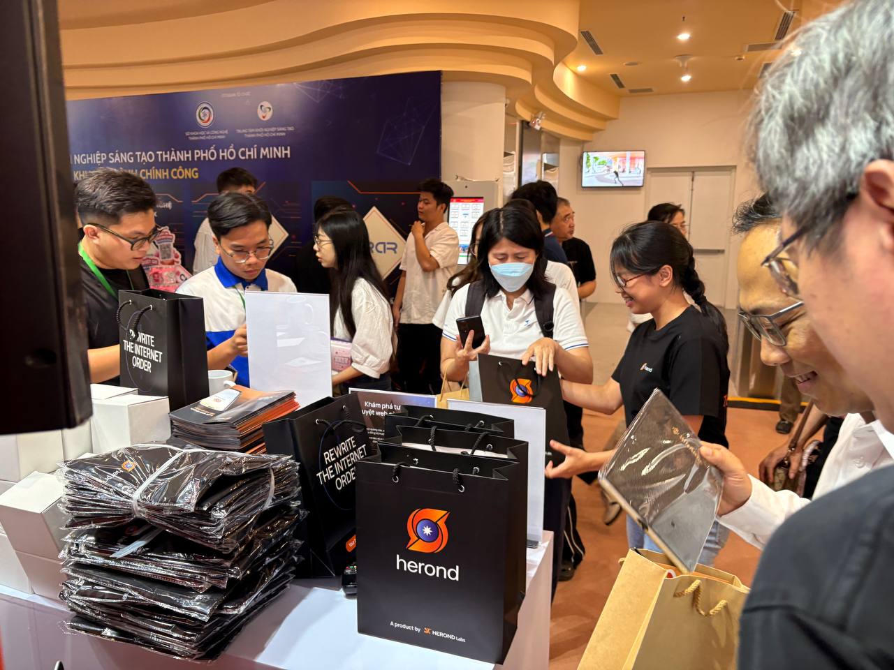 Exhibition Booth - Where Big Ideas Converge